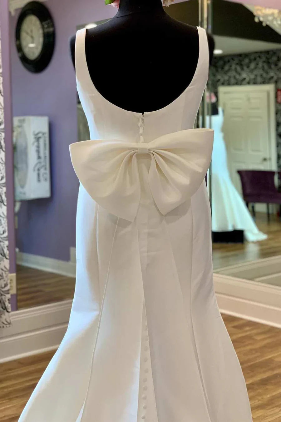 Square Neck Bow Back Trumpet Long Wedding Gown