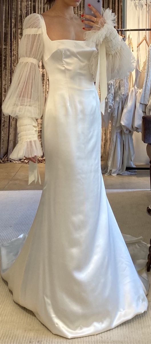 girlhomeshops-White Satin Long-Sleeved Wedding Dress gh6278