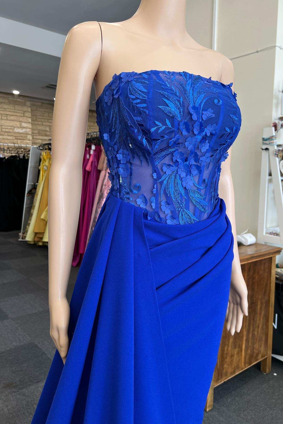 Blue Appliques Strapless Long Formal Gown with Attached Train