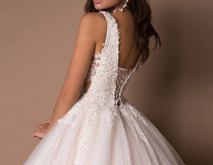 V-neck Sleeveless Wedding Dresses Vestidos Custom Design Sleeveless Beading Applique Ball Gown Wedding Dress