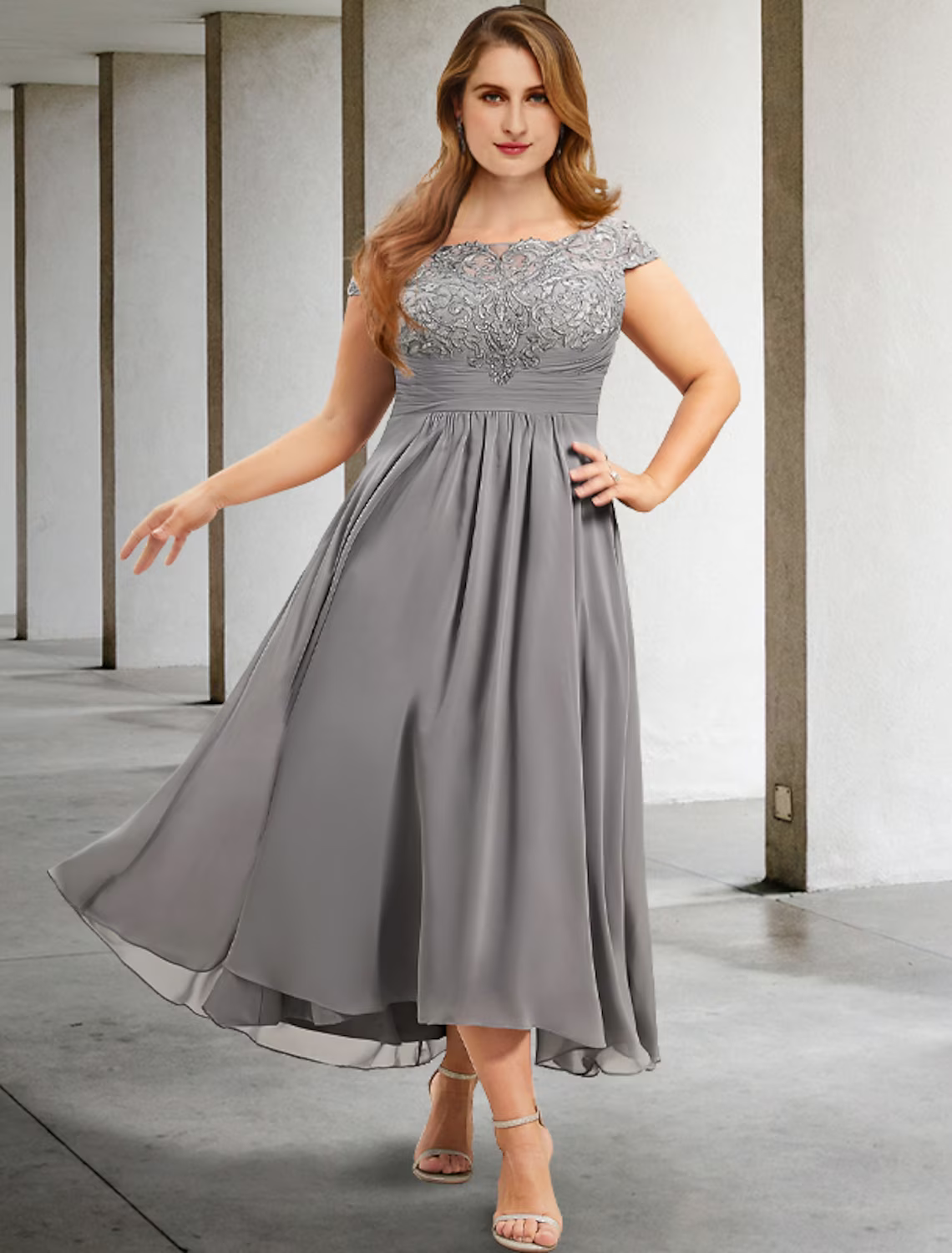 A-Line Plus Size Curve Mother of the Bride Dresses Elegant Dress Formal Length Short Sleeve Chiffon with Pleats Ruched Appliques