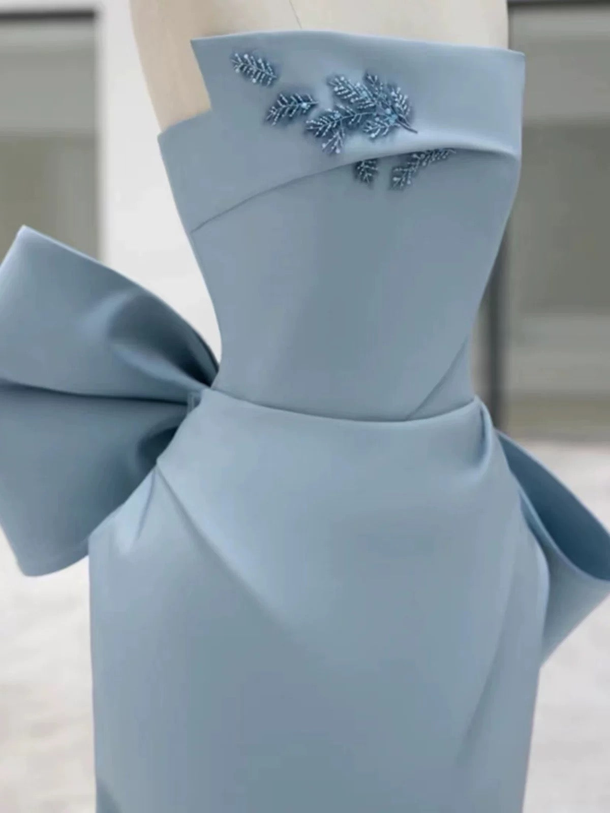 Pretty Sheath Strapless Blue Satin Long Prom Dress Evening Dresses With Bow HZ1024