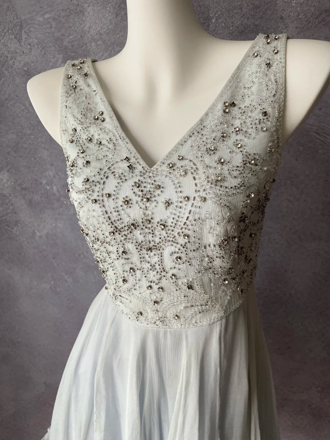Pretty Homecoming Dress V-neck Beading Pleated Short Prom Dress Birthday Party Dress Cocktail Dress HZ0319