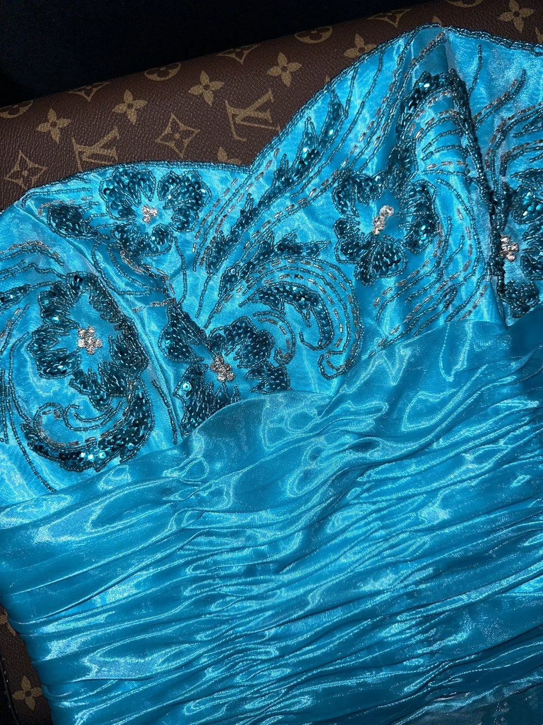 Beauty Prom Dress Sweetheart Pleated Ball Gown Evening Dress Quinceanera Dress HZ0319