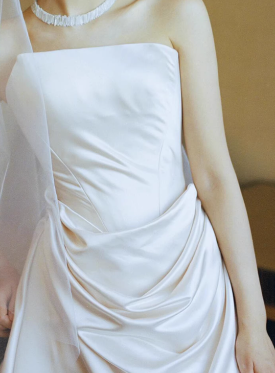 New Arrival Wedding Dress Satin A Line Asymmetrical Neck Pleated Wedding Dresses HZ0319