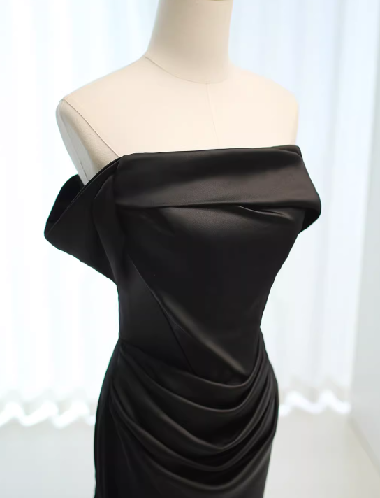 Minimalist Prom Dress Black Off Shoulder Pleated Gala Dress Evening Dress Formal Dress HZ0319