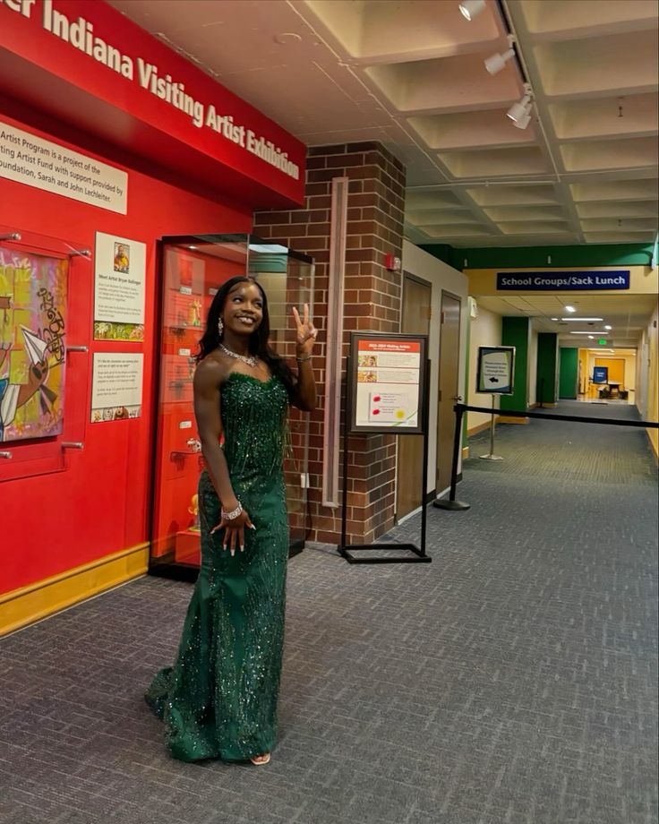 Gorgeous Dark Green Mermaid Strapless Sequined Long Prom Dress Evening Dress cc5013