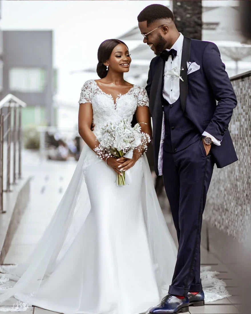 Sparkly Mermaid Satin Long Sleeve Wedding Dress Lace Appliques