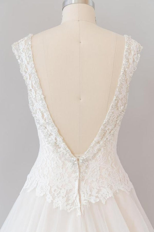 Elegant Open Back Lace Tulle A-line Wedding Dress
