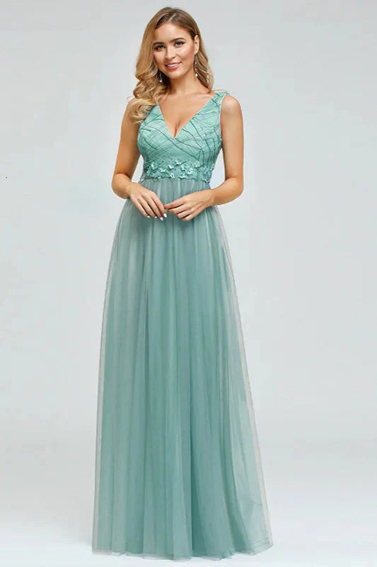 Elegant V-Neck Sleeveless Long Evening Gowns Tulle With Appliques