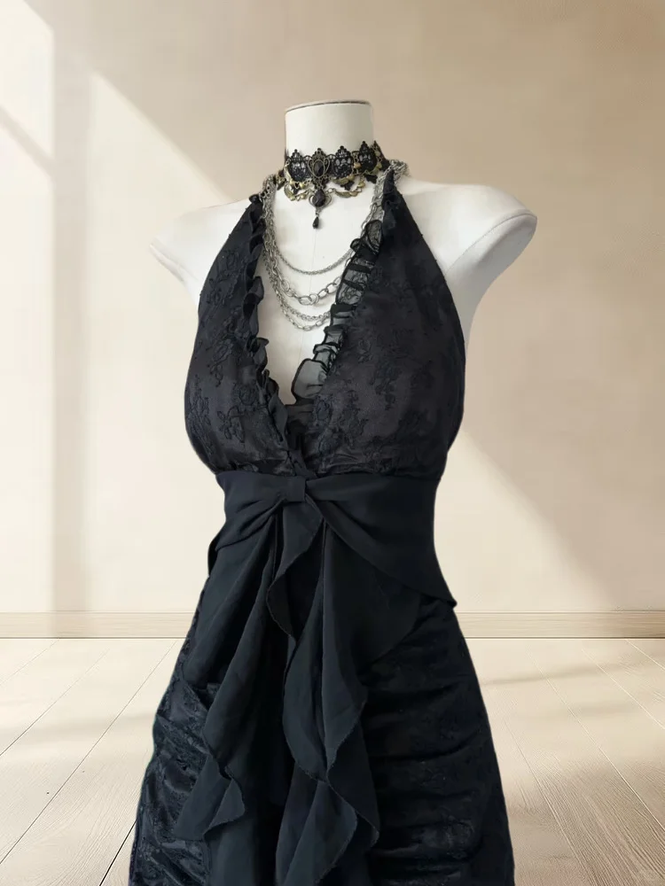 Vintage Black Halter-neck Lace Evening Gown A-Line Party Dress Long Formal Dress HZ1024