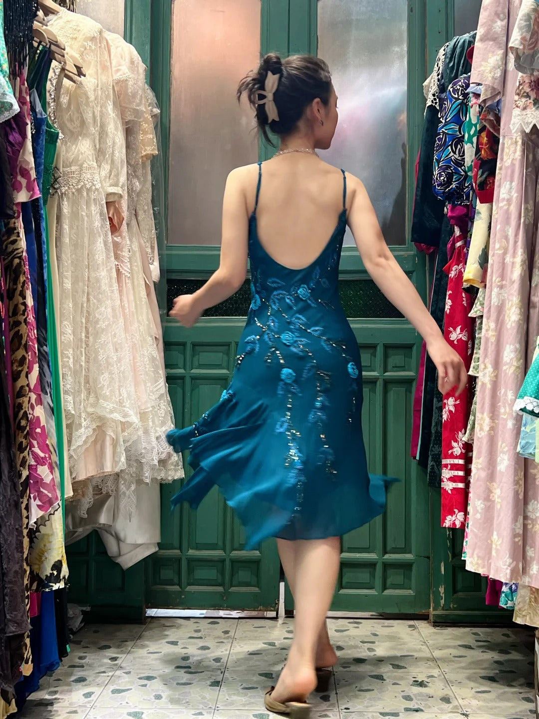 Retro Elegant Peacock Blue Irregular Deep V Halter Embroidered Chiffon Prom Dress Evening Dress cc5295