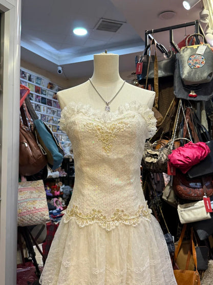 Sweet Ivory Heart-Shaped Neckline Embroidered Layered Lace Prom Dress Evening Dress cc5310