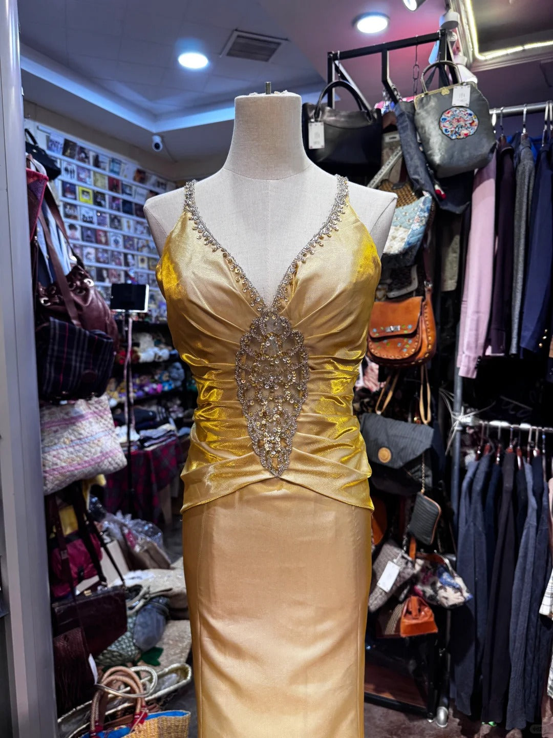 Vintage Gold Mermaid V-neck Sequined Satin Long Prom Dress Evening Dress cc5314
