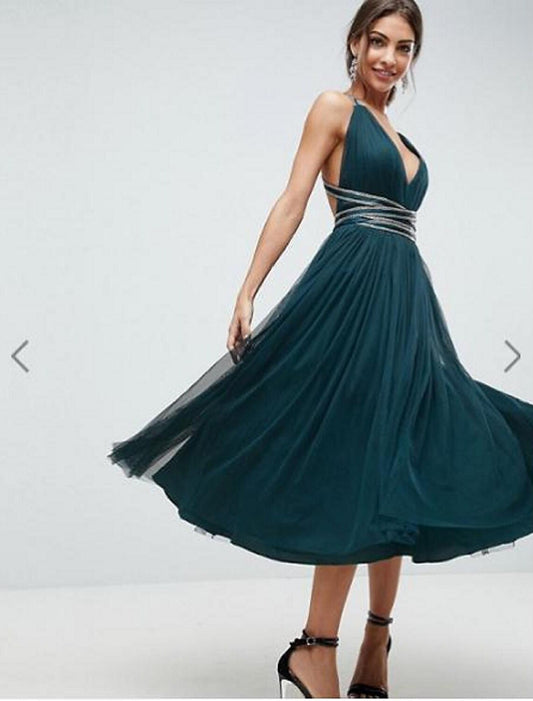Princess / A-Line Bridesmaid Dress Plunging Neck Sleeveless Tea Length Chiffon / Tulle with Sash / Ribbon / Pleats / Sequin