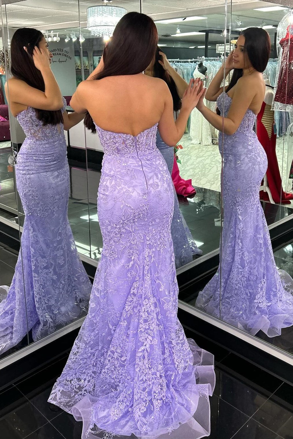 Lace Appliques Sweetheart Keyhole Trumpet Long Prom Dress