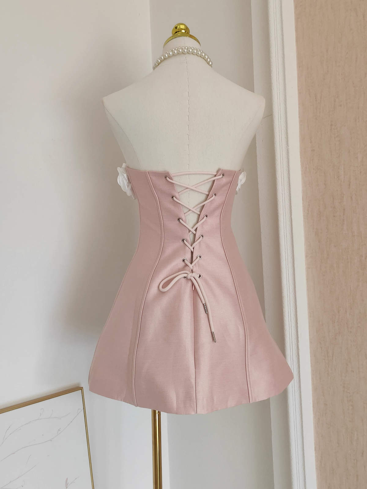 Vintage 3D Flowers Strapless A-Line Lace-up Satin Homecoming Dress Party Dress Short Cocktail Dress HZ1024