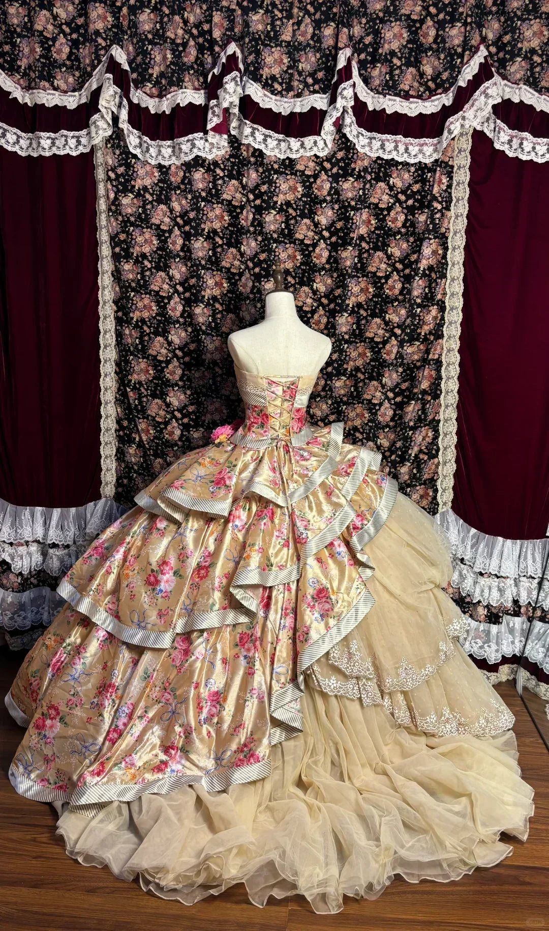 Retro Strapless Satin Sweet 16 Quinceanera A-Line Tiered Evening Dress Ball Gown HZ1024