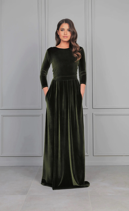 A-line Velvet Crew Neck Back V Long Sleeve Bridesmaid Dress Formal Dresses for Wedding Guest Cocktail Dress Mother of the Bride Dresses