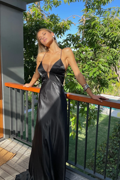 Jimiss minimalist A-line thin shoulder strap black long Prom dress