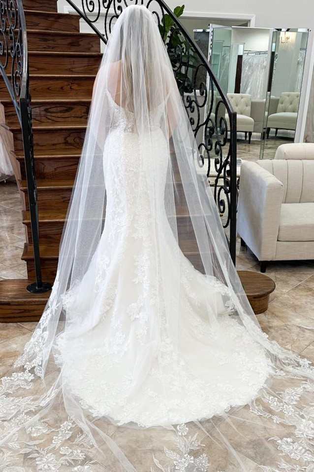 White Floral Lace Plunge V Backless Mermaid Long Wedding Dress