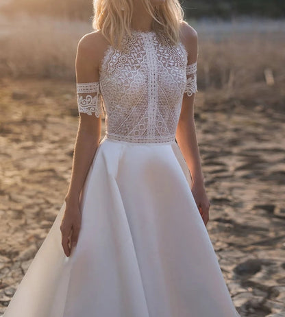 A-Line Wedding Dresses Sexy Illusion O Neck Off Shoulder Button Cut-Out Lace Appliqued New Long Bridal Gowns Custom