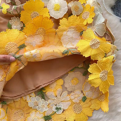 New Sleeveless Waist Slimming Floral Embroidery Design Irregular Strapless Dress HZ1024