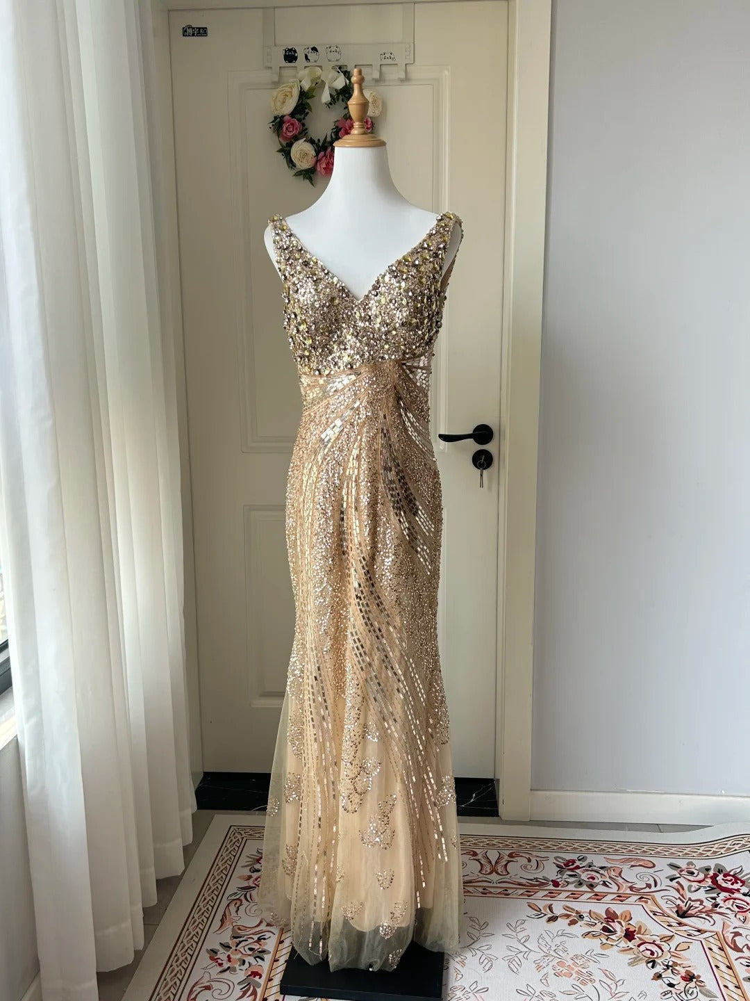 Luxurious Gold V-neck Mermaid Sequined Long Prom Dress Evening Dress cc5349