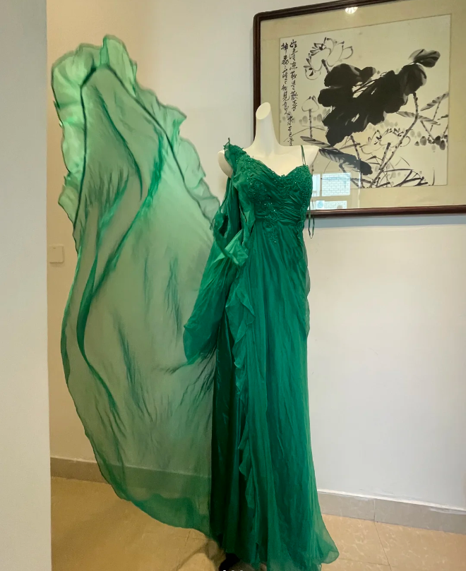 Elegant Green Deep V-Neck Chiffon Long Prom Dress Evening Dress cc5373
