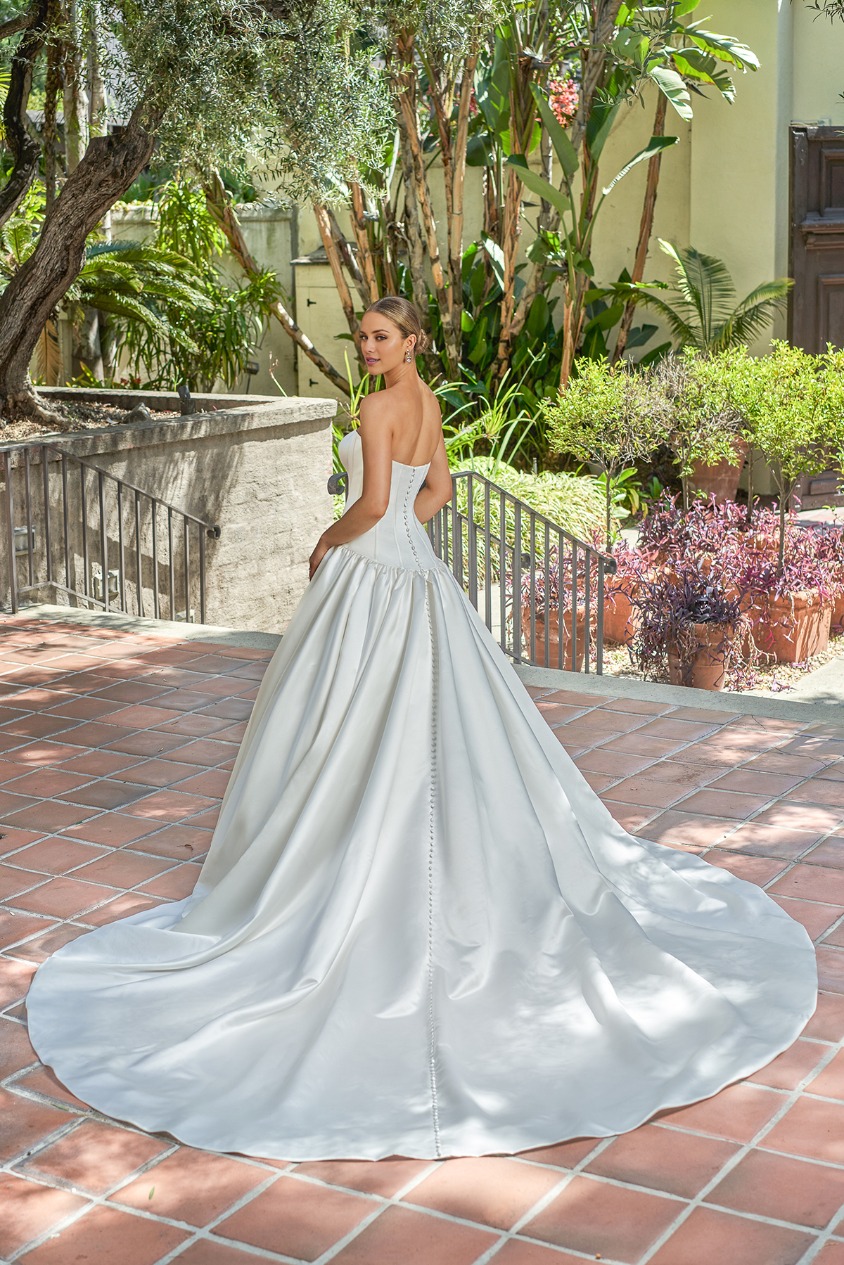 A-line satin tight corset and floor length wedding dress