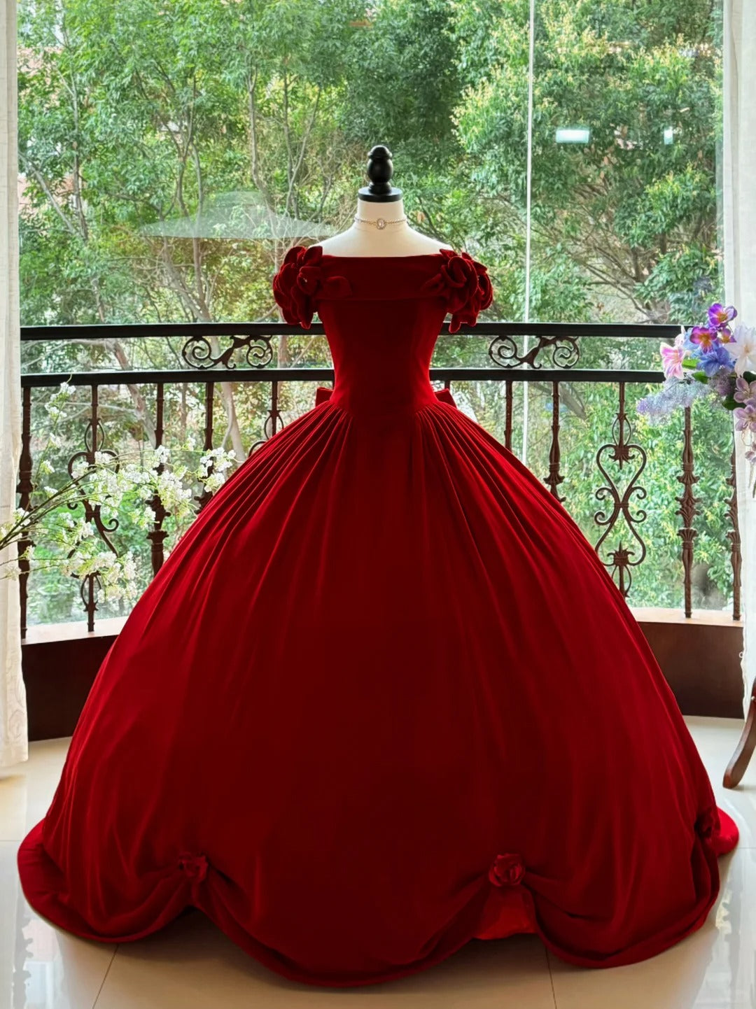 Girlhomeshops-Burgundy Elegant Retro Long Velvet Quinceanera Dresses Prom Dress Graduation Dress Princess gh5005
