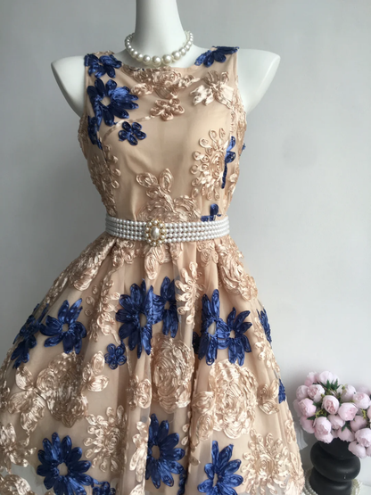 Retro Floral Applique Pearl Belt Design A-line Elegant Homecoming Dress Birthday Dress Party Dress HZ1024