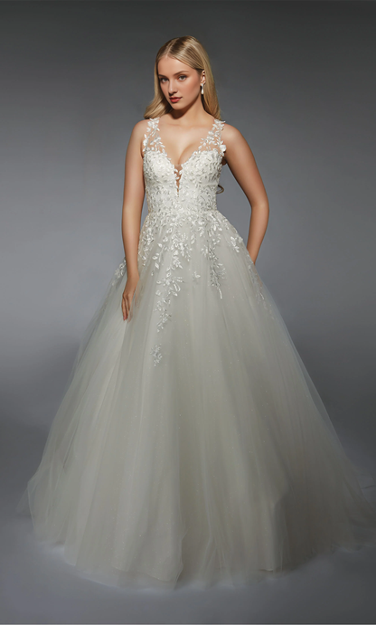 Chiffon lace deep V-neck fantasy back lace decal wedding dresses