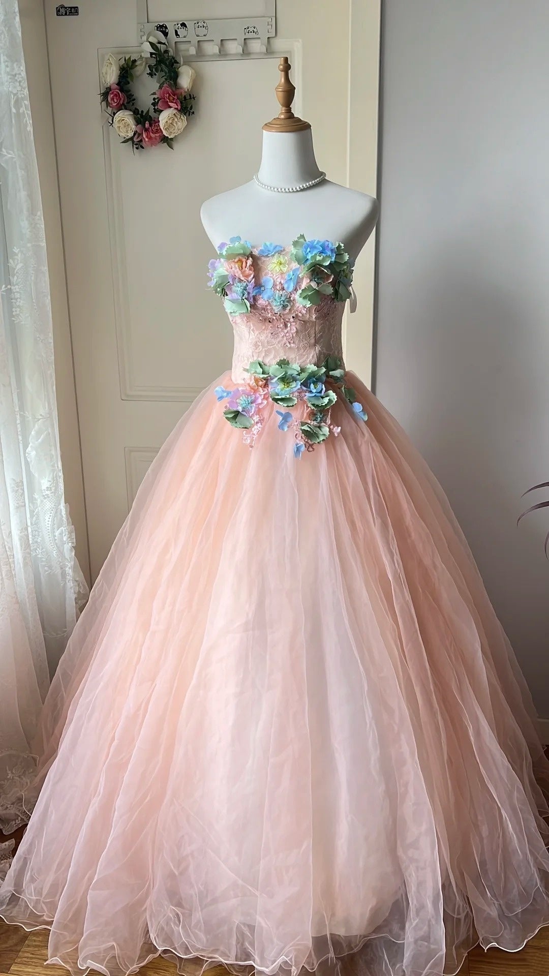 New Arrival Prom Dress Strapless Pleated Floral Tulle Evening Dress Quinceanera Dress Ball Gown HZ0319