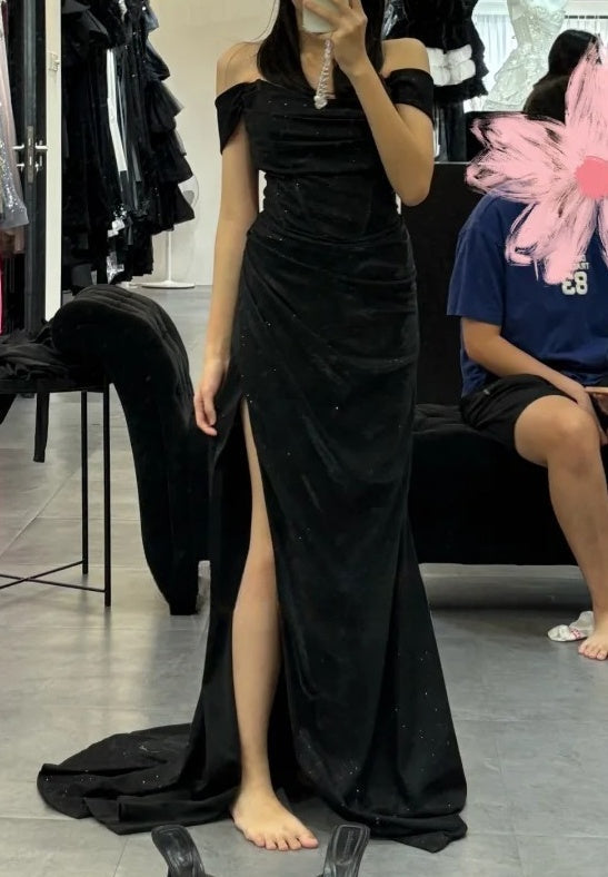 Charming Prom Dress Black Off Shoulder Pleated Gala Gown Party Outfits Evening Dress HZ0319