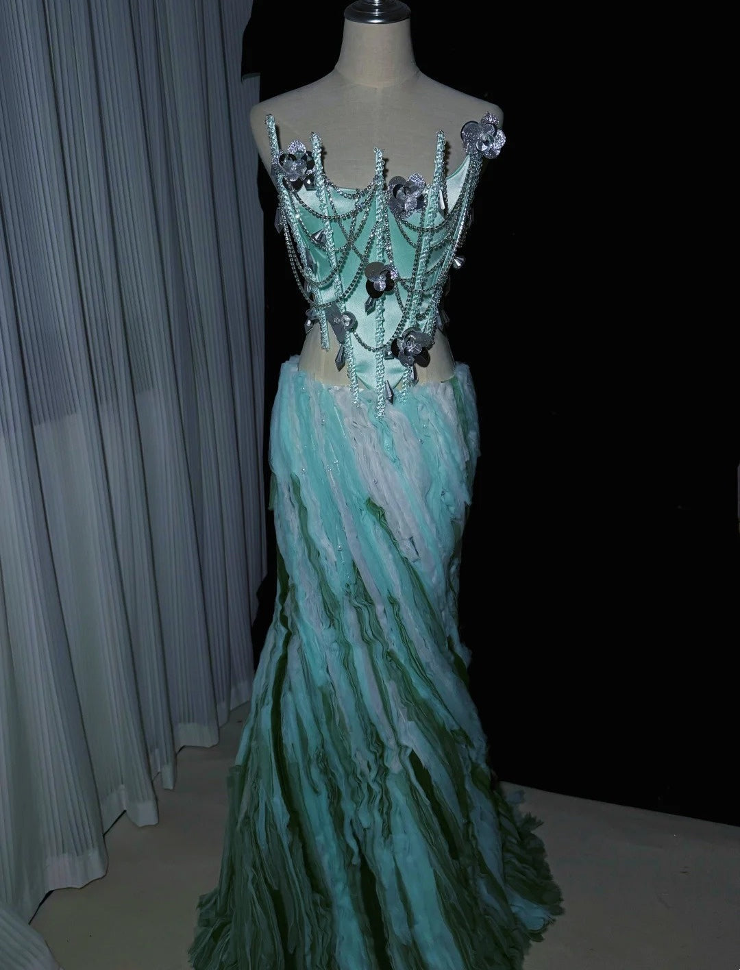 Stunning Prom Dress Strapless Pleated Evening Dresses Gala Gown Birthday Party Outfits HZ0319