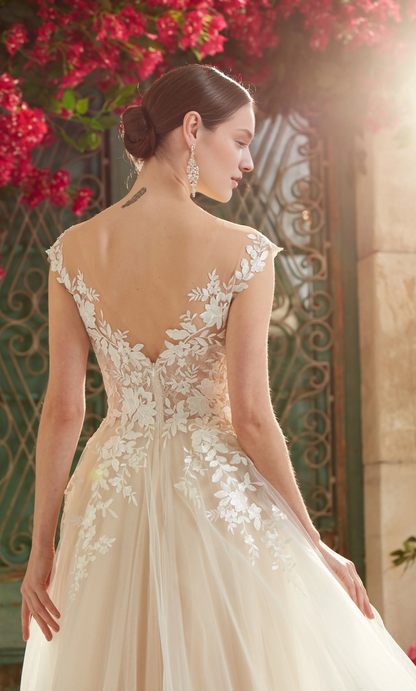 Thin gauze lace deep V-neckline V-shaped illusion tight corset bead decoration wedding dresses