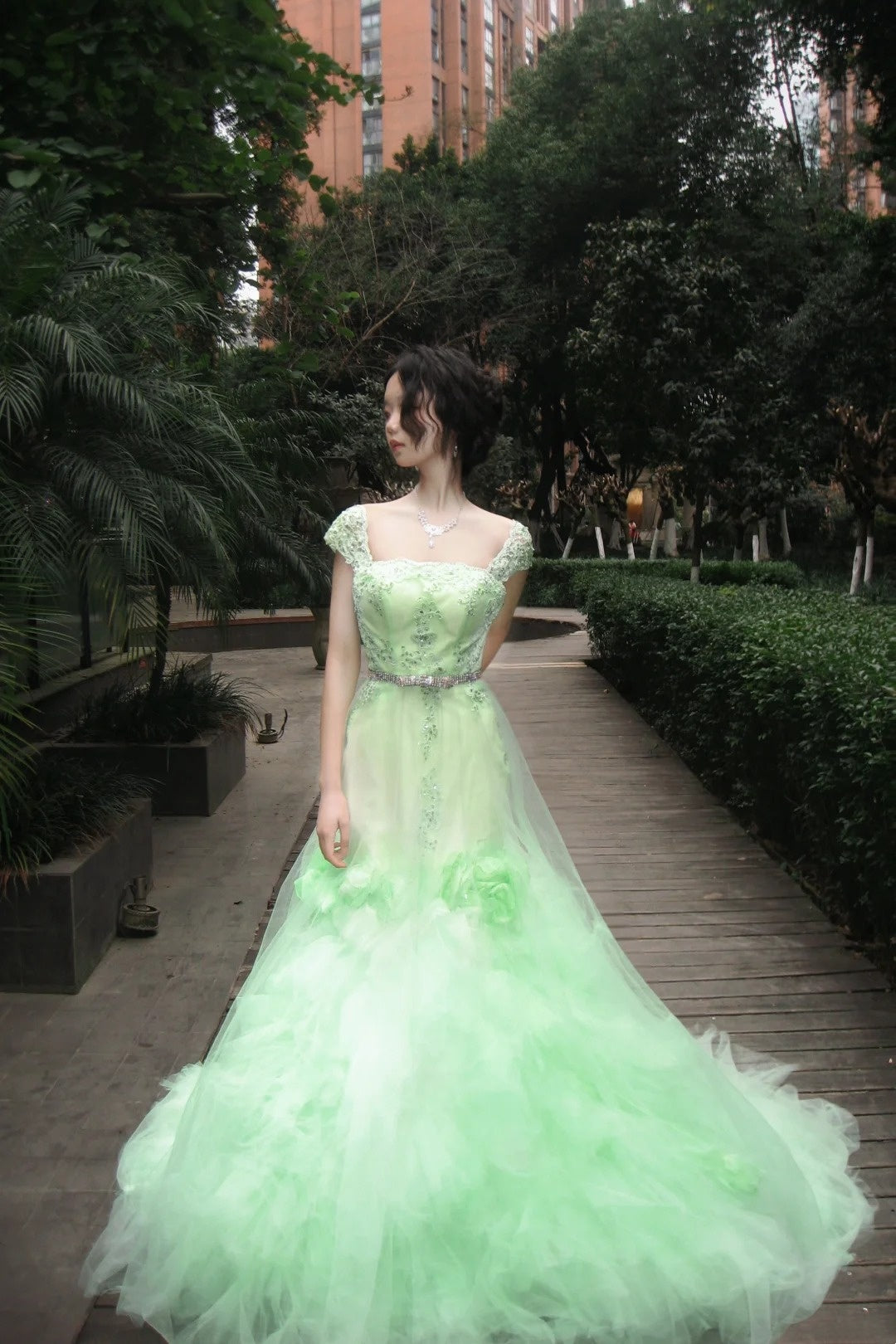 90s Retro Prom Dress Light Green Straps Pleated Tulle Gala Gown Evening Dress Party Outfits HZ0319