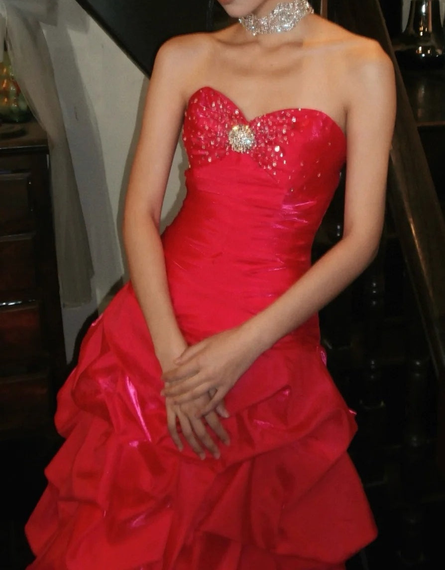 Stunning Prom Dress Red Sweetheart Pleated Gala Gown Fomal Evening Dress Graduation Dress HZ0319