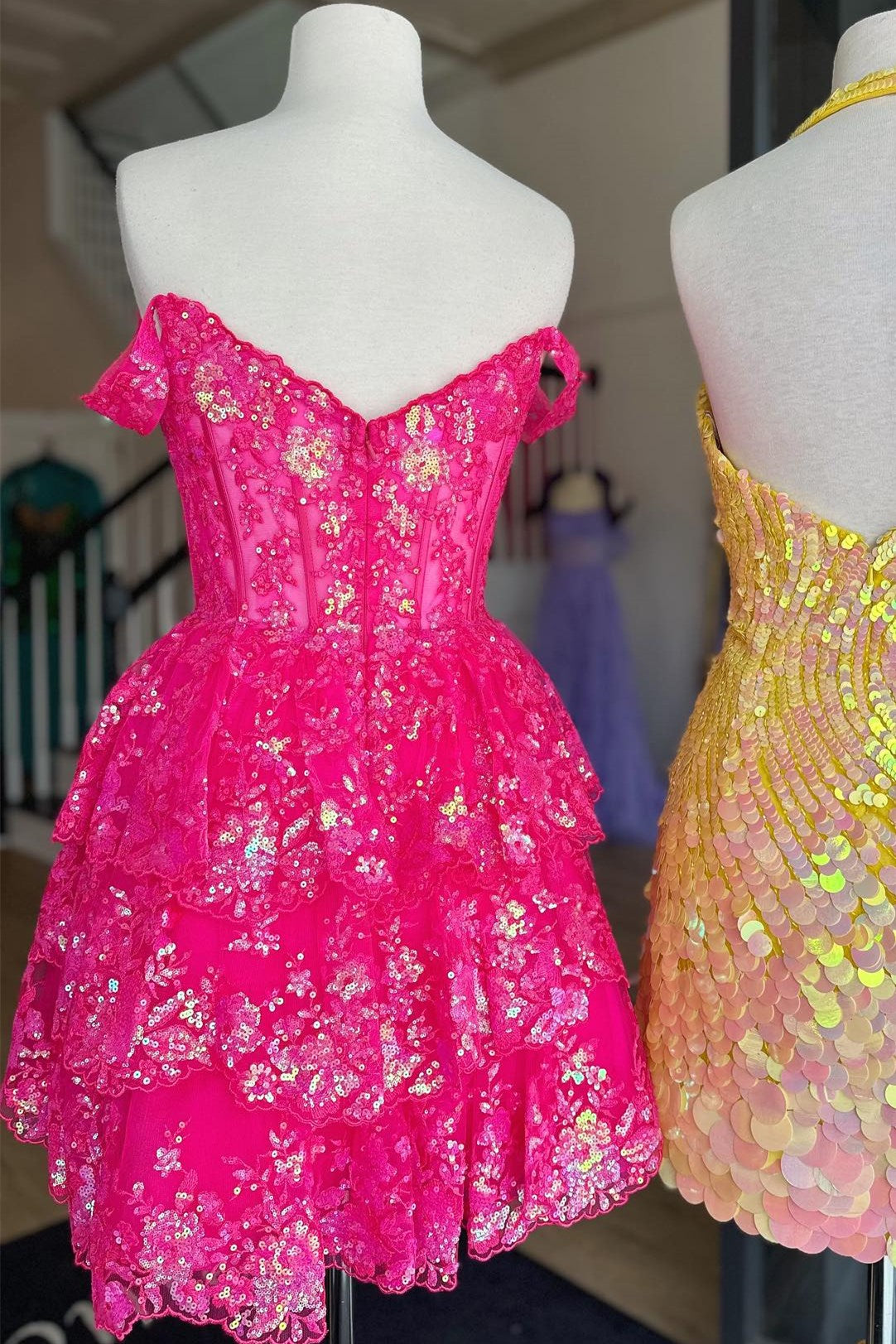 Black Sequin-Embroidery Sweetheart A-Line Tiered Homecoming Dress