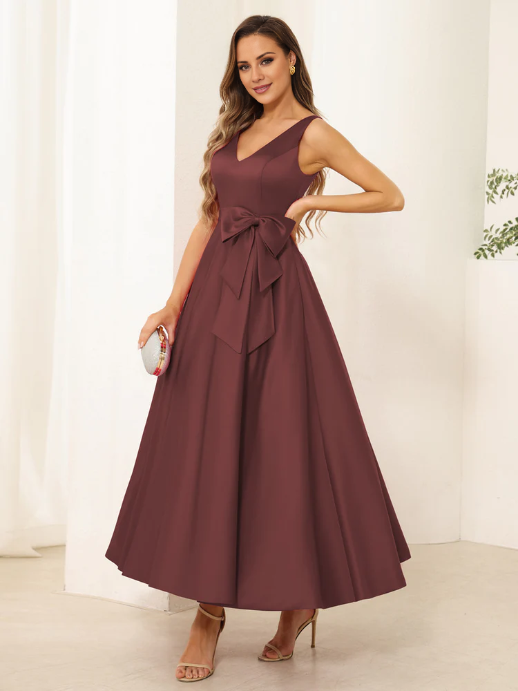 A-line princess V-neck sleeveless bow long mother of the bride dress