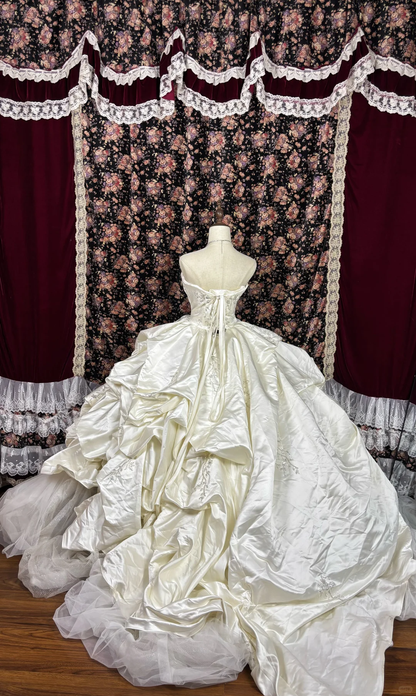 Gorgeous Ivory Satin Tulle Sweetheart Strapless Beaded Pleated Sweet 16th Quinceanera A-Line Floor-length Evening Dress Prom Dress Ball Gown HZ1024