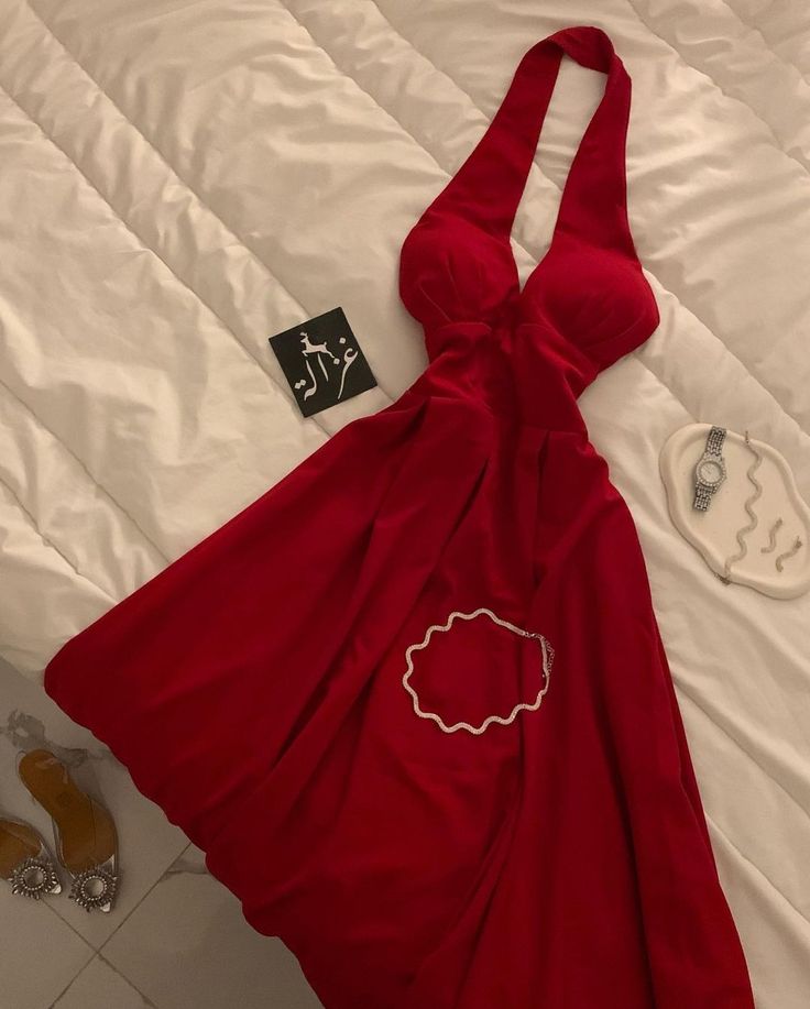 Classy A Line Halter Red Long Pleated Party Dress Chiffon Prom Dresses Evening Dress HZ1024