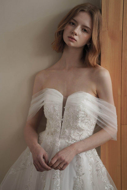 A-Line Sweep-Brush Train Lace Tulle Wedding Dress CW3083