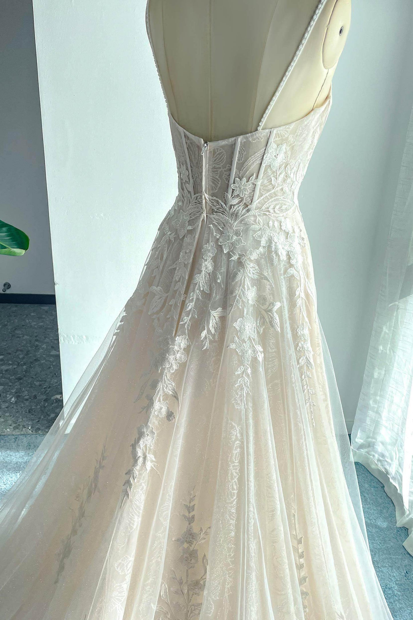 A-Line Court Train Lace Tulle Wedding Dress CW3140