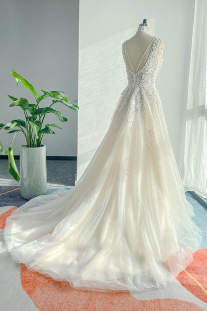 A-Line Court Train Lace Tulle Wedding Dress CW3153