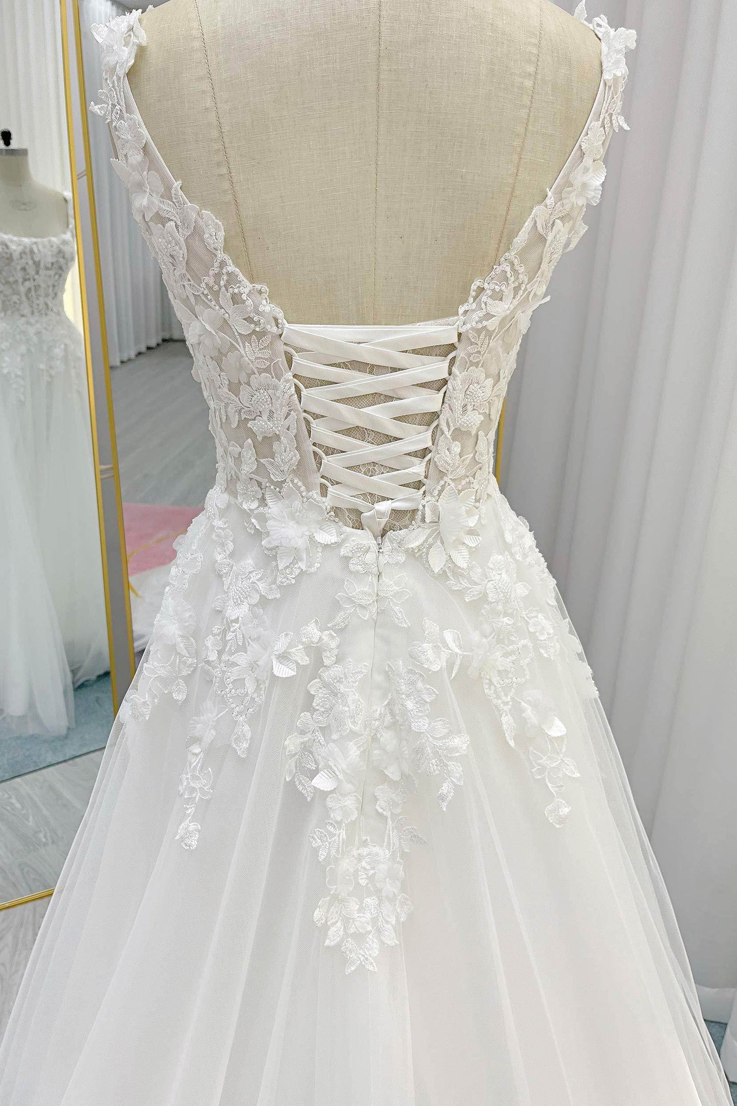A-Line Court Train Lace Tulle Wedding Dress CW3227