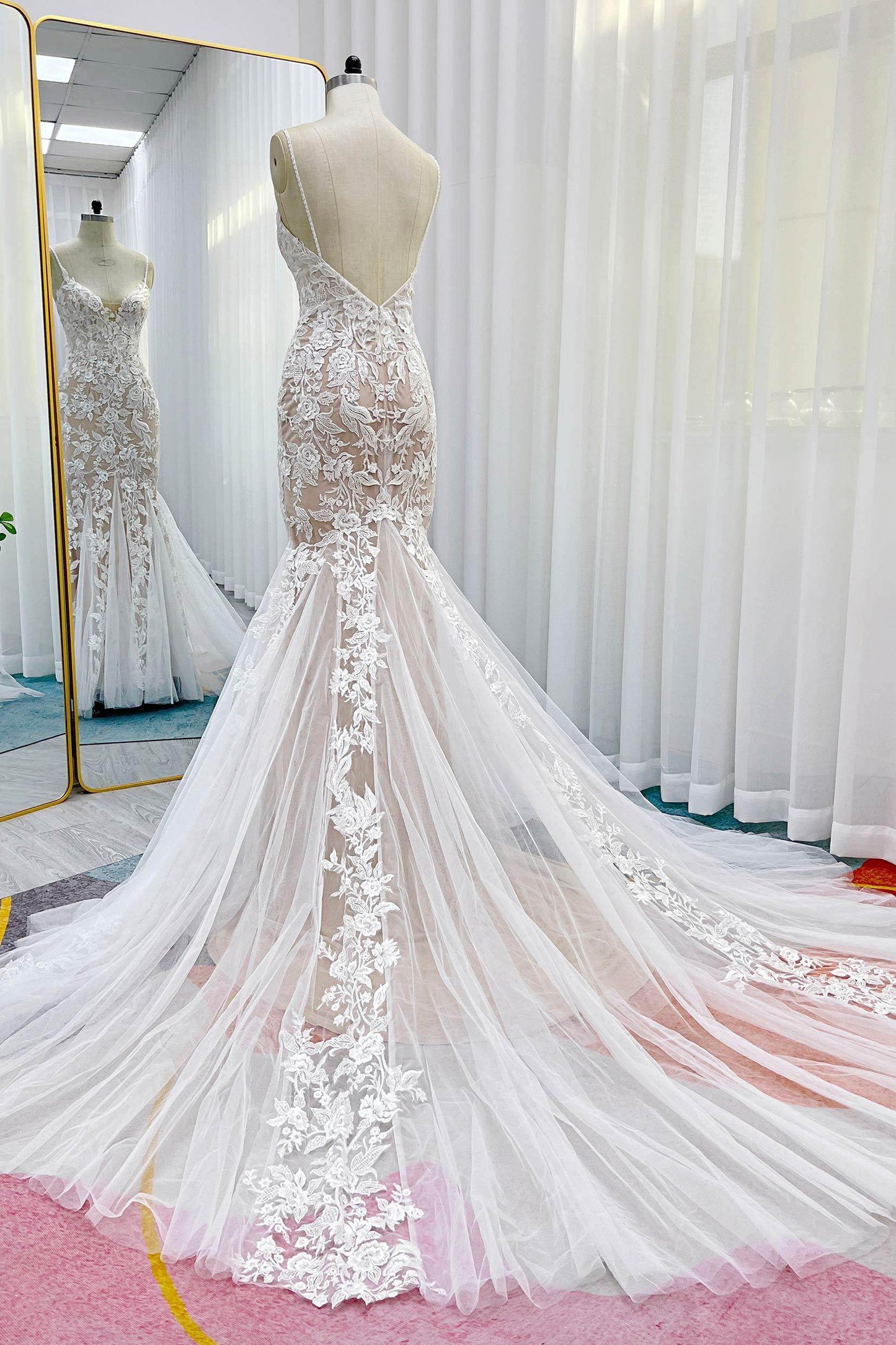 Trumpet-Mermaid Chapel Train Lace Tulle Wedding Dress CW3276
