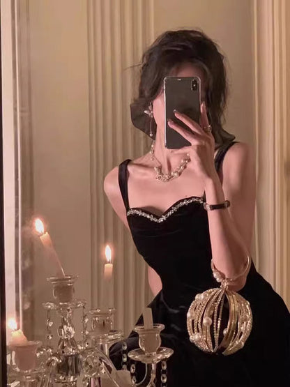 Elegant A Line Spaghetti Straps Black Velvet Prom Dresses Party Dress Summer 22th Birthday Outfits 18th Birthday Dresses DH1047