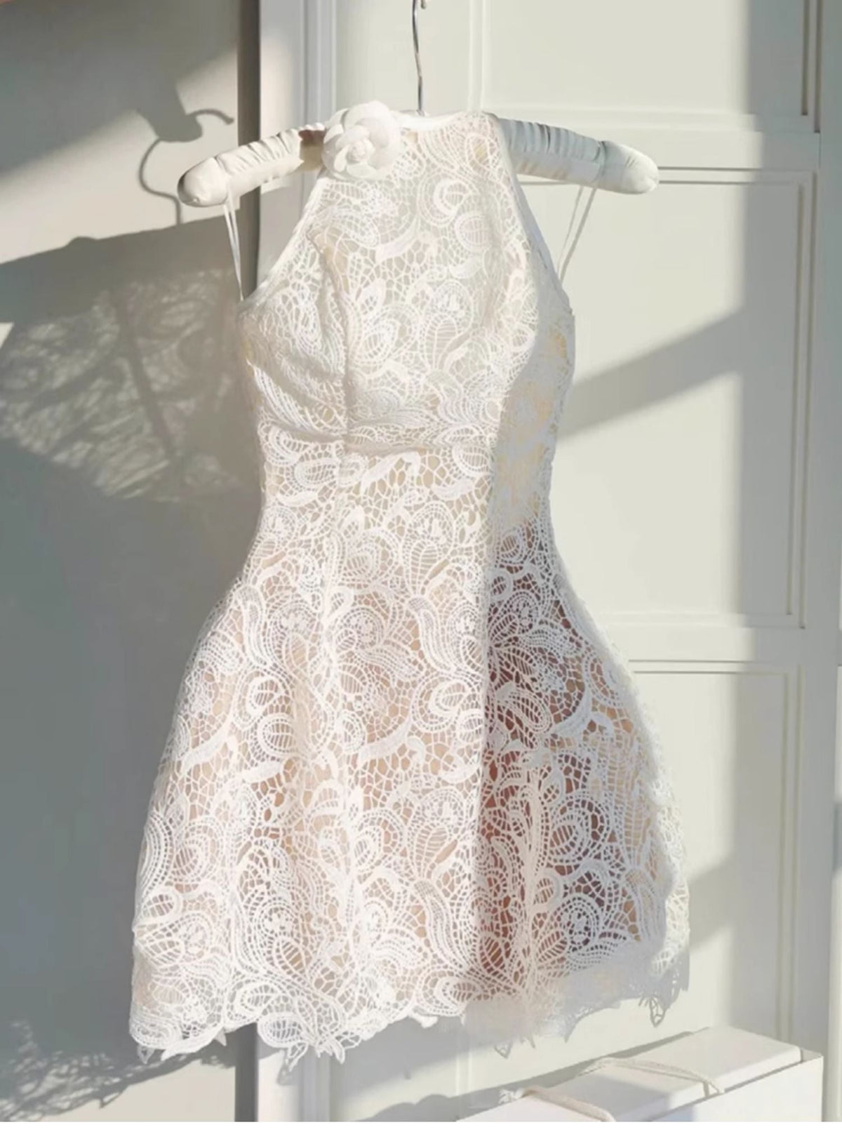 Pretty A Line High Neck White Lace Short Summer Homecoming Dress Hoco Dress Birthday Outfit 21st Birthday Mini Party Dresses DH417